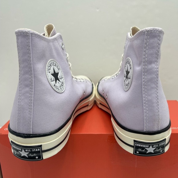 Converse Men’s A02754C
CHUCK 70 HI
VAPOR VIOLET/EGRET High-Top Sneakers Purple - Picture 13 of 16